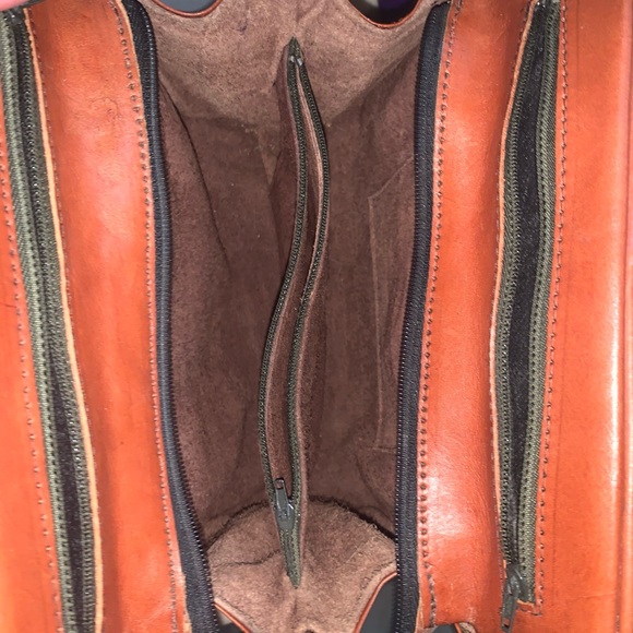 Vintage Hand Tooled Leather Purse - Picture 3 of 3